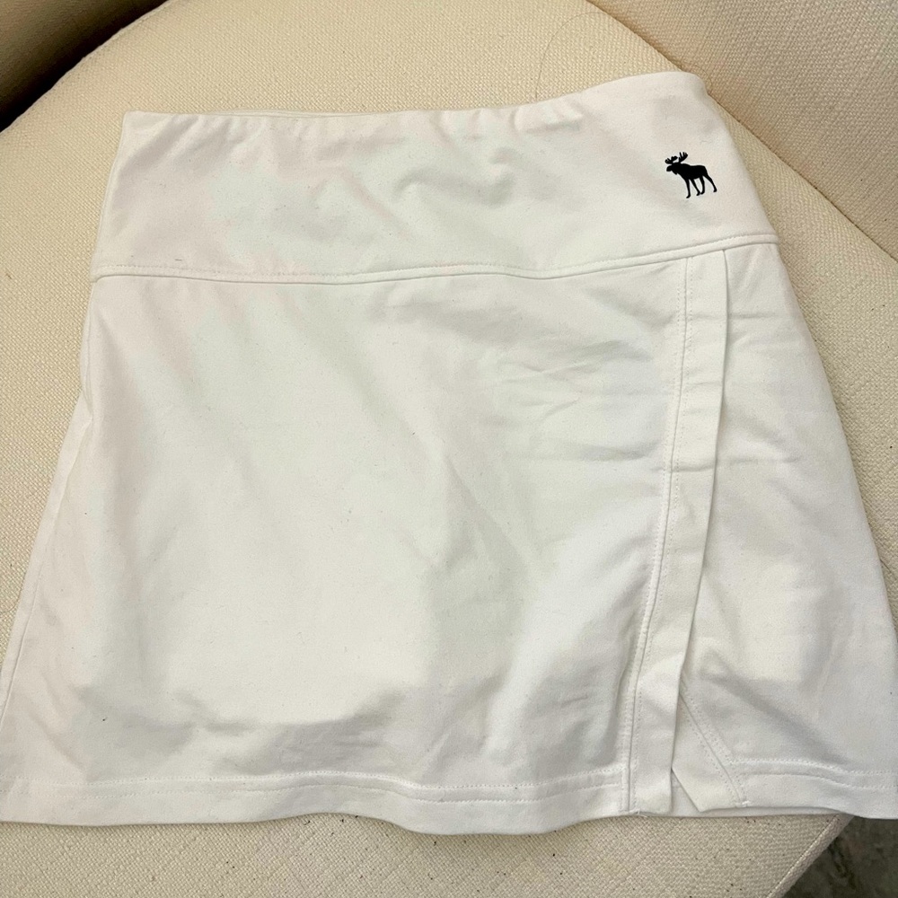 🎉SALE🎉 Like NEW-Abercrombie girls skort size 7/8